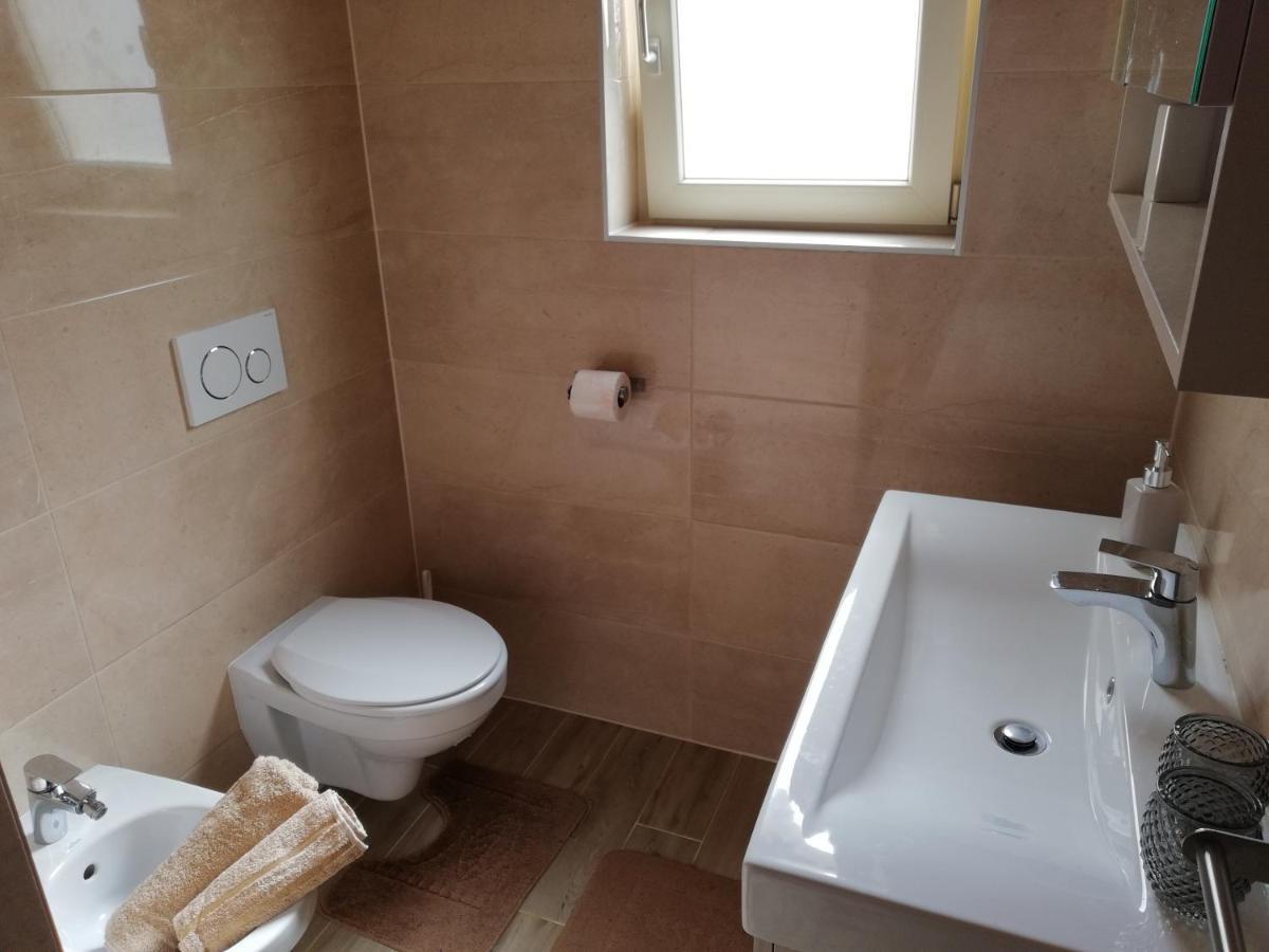 Apartman Nikola Ladrovici Bagian luar foto
