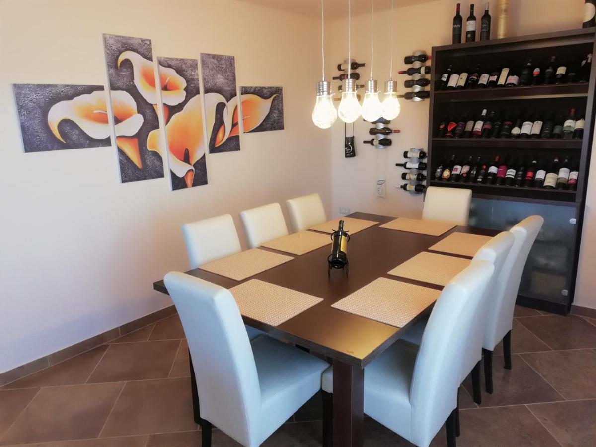 Apartman Nikola Ladrovici Bagian luar foto
